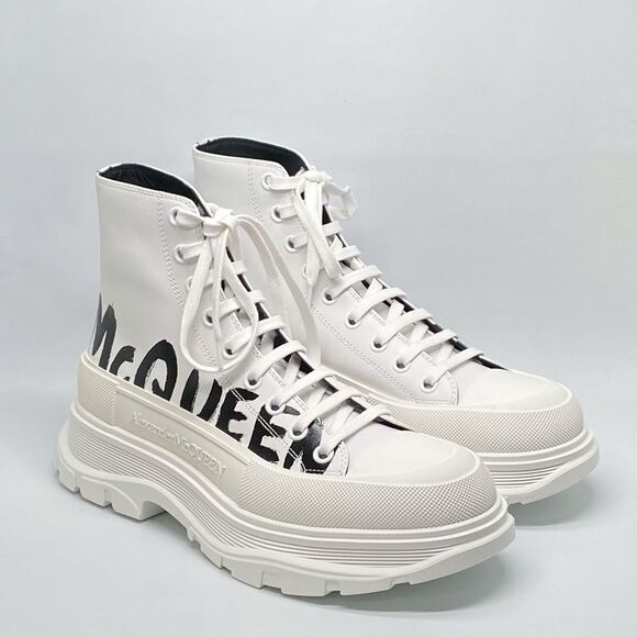 Alexander McQueen Men's Tread Slick Platform Leather Booties size 42/us size 9 - Picture 2 of 12